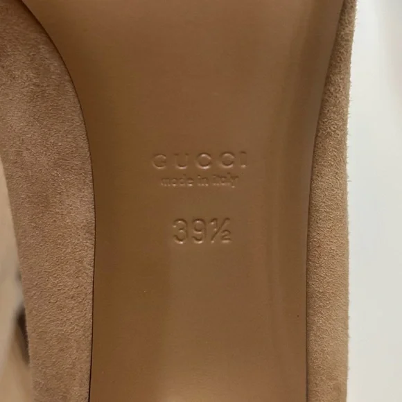 Spectacular Gucci suede heels - Picture 8 of 13